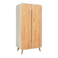 **Armoire à portes battantes en bois clair avec pieds en bois**